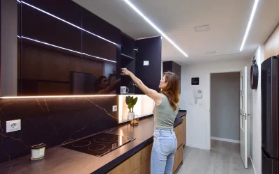 Cocina Negra y Madera: La Receta para Una Cocina Moderna