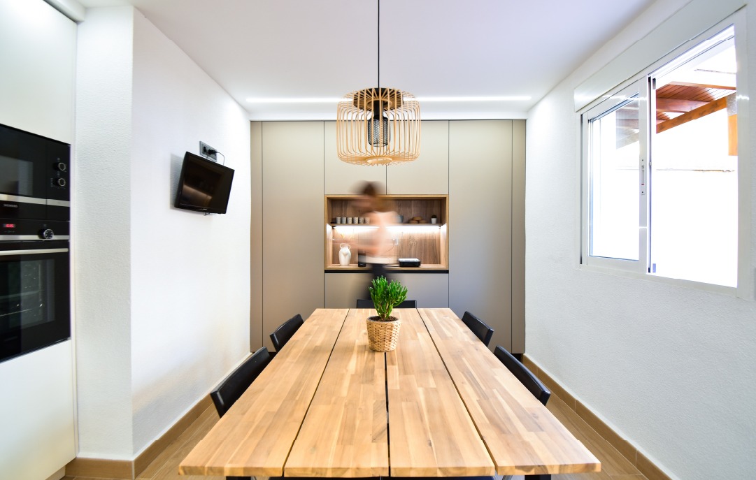 cocina con office y desayunador