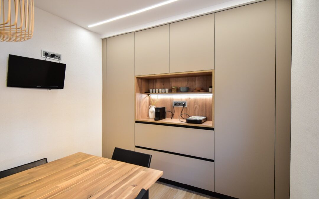 Cocinas con desayunador: ¿Moda o necesidad?