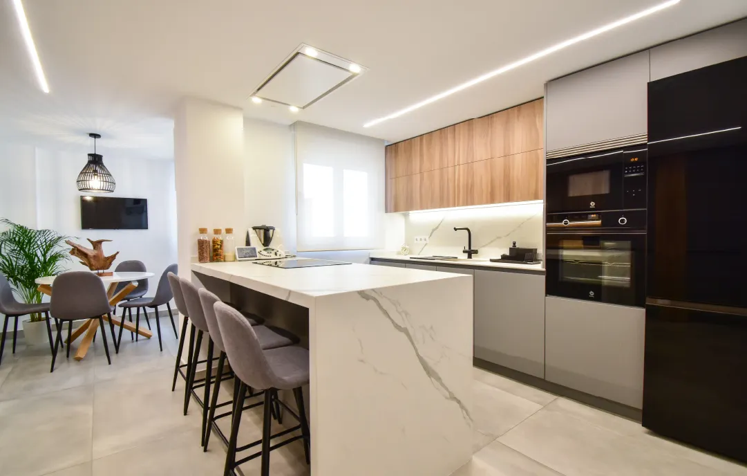 Cocina madera y gris Cocina madera y gris